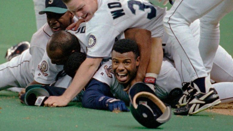 Unforgettable Moments: Baseball&#8217;s Most Memorable Calls